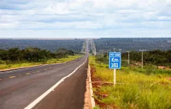 Governo entrega 54 km de asfalto novo da MT-358 em Tangar� da Serra e encerra espera de 46 anos da popula��o