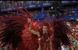 Virg�nia estreia na Grande Rio e homenageia Vini Jr. na Sapuca�