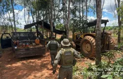 Batalh�o Ambiental apreende tratores e maquin�rios na zona rural de S�o Jos� do Rio Claro