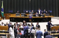 C�mara aprova cria��o de pol�tica nacional de assist�ncia jur�dica �s v�timas de viol�ncia