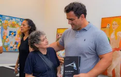 Com o apoio do Governo de MT, novo livro de Aline Figueiredo apresenta an�lise atualizada da arte mato-grossense