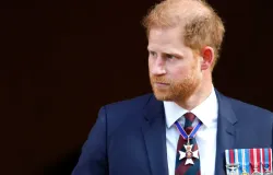 Mensagens �ntimas de Harry com jornalista v�m � tona e agitam tribunal