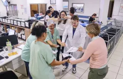 Projeto leva oficinas criativas, fotografia e a��es de cuidado ao Hospital Ara�jo Jorge, em Goi�nia