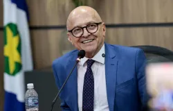 Governador Otaviano Pivetta anuncia Fl�via Emanuelle como nova secret�ria de Educa��o