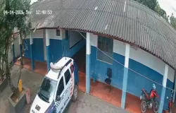 Pol�cia Militar salva vida de crian�a de 7 anos engasgada com moeda em Gl�ria D>oeste