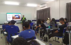 Aul�o sobre a Era Vargas com o Prof� Estefanio Gama movimentou a Escola Dep. Emanuel Pinheiro no Projeto Conex�o ENEM