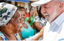 Lula: 'Se hoje eu acredito em um Brasil mais justo, � porque um dia uma m�e me ensinou'