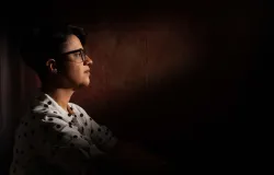 Fl�via Teodoro Alves, poeta perif�rica, articula literatura e diagn�stico tardio em trajet�ria de resist�ncia