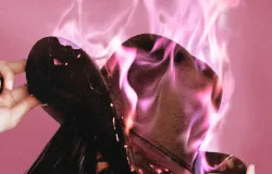 Ana Castela revela Capa de �FIRE ARENA�, seu novo �lbum