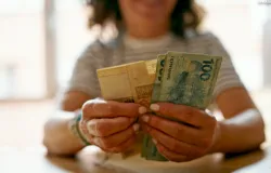 Pagamento da segunda parcela do 13� para aposentados e pensionistas come�a neste dia 25