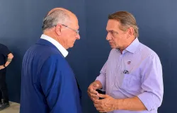 Wilson Santos e Alckmin trocam impress�es sobre ferrovia e agroind�stria durante inaugura��o em Dom Aquino