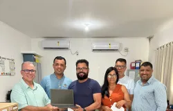Educa��o de Porto Alegre do Norte avan�a com entrega de notebooks para escolas e creches