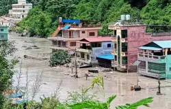 Avalanche de lama deixa 98 mortos e 800 desaparecidos no Nepal