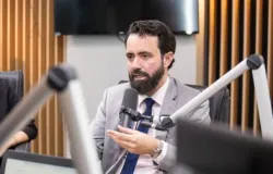 Justi�a Eleitoral multa Veja e instituto por divulgar pesquisa antes da hora em MT