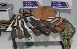 Pol�cia encontra 8 armas escondidas em casa de homem que amea�ou matar pai e filho