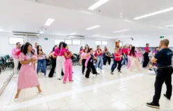 Dan�a e Outubro Rosa: servidores de Cuiab� aprendem a cuidar da sa�de e do corpo