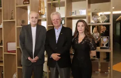 Cientista e educadora s�o premiados no Dia dos Professores por salvar o futuro do Brasil