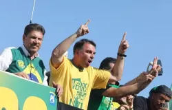 Sogro de Fabinho doa R$ 2 milh�es � campanha de Fl�vio Bolsonaro