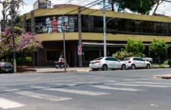 Ambev  est� autorizada a recolher barris de chopp e freezers de restaurante falido em Cuiab�