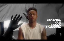 Rexona lan�a manifesto com Vini Jr. para convocar a torcida que nunca abandona