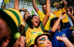 Futebol faz 7 em cada 10 brasileiros viajar para assitir, praticar ou competir em uma partida, mostra estudo