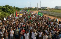 Quilombolas do Maranh�o protestam contra base espacial em suas terras