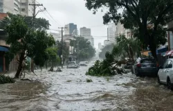 Chuva forte causa alagamentos e transtornos em v�rias regi�es da cidade