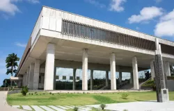 Justi�a rejeita pedido de soltura de mulher que divulgava a��es do CV