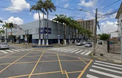 Rua em Fortaleza vira m�o dupla para evitar engarrafamentos