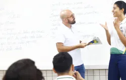 Governo do Cear� regulamenta f�rias de 45 dias para professores da rede estadual