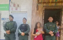 Policial militar salva beb� engasgada em Fortaleza ap�s manobra de primeiros socorros