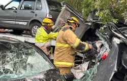 Colis�o frontal entre carros deixa uma morta e dois feridos em rodovia mineira