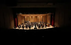 Orquestra de Campinas toca Mozart de gra�a em santu�rio da Vila Castelo Branco