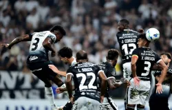 Corinthians vence Barcelona de Guayaquil, mas  eliminado da Libertadores