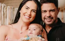 Em montagem, Graciele Lacerda mostra semelhana entre a filha e o av: >Igual>