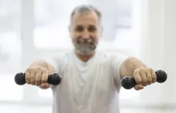 Dia Mundial da Sade: Como manter e ganhar massa muscular aps os 50 anos
