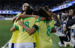 Seleo brasileira feminina faz 2 a 1 e vence os Estados Unidos de virada; e quebra tabu