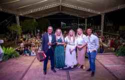 Festival Gospel de Aragaras Emociona o Pblico com Show de Elaine de Jesus