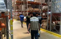 Distribuidora em Vrzea Grande Tem Mais de 7 Mil Garrafas de Whisky Apreendidas por Suspeita de Adulterao