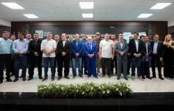 Governo de MT formaliza mais R$ 80 milh�es para constru��o de escolas, moradias e obras de infraestrutura no Araguaia