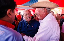 Jayme Campos participa da tradicional Cavalhada de Pocon� e destaca import�ncia da cultura pantaneira