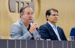 Dr. Eug�nio articula entrega de notebooks a 75 munic�pios com menores IDH de Mato Grosso
