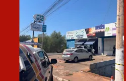 Dono de loja � baleado e ladr�o morre em assalto em MT