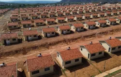 Casas do Residencial Carvalho em Barra do Gar�as: entrega pode ocorrer at� dezembro, diz Caixa
