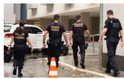Policiais civis so presos por suspeita de cobrar propina de funkeiros