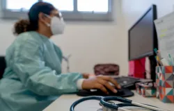 Mulheres so maioria entre mdicos pela primeira vez, mostra estudo