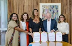 Lula assina 28 decretos para terras quilombolas e bate recorde histrico