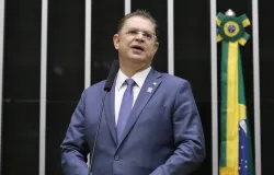 Hugo tem um acordo para votar a anistia, diz Sstenes  CNN