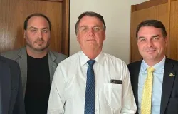 Anlise: Desconhecimento de Carlos sobre pr-candidatura de Flvio surpreende