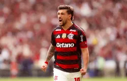 Arrascaeta � escolhido como craque do Pr�mio Brasileir�o 2025